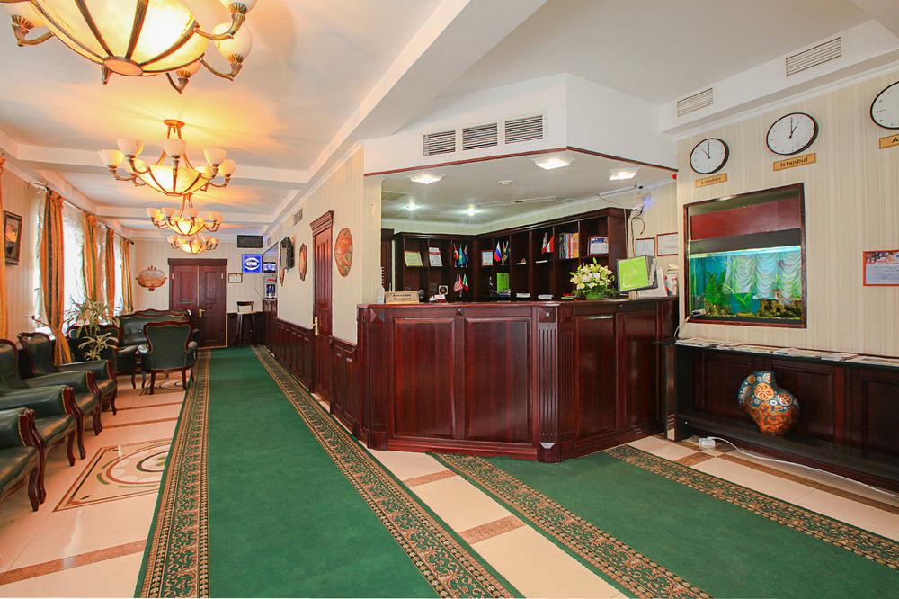 "Rush Hotel" Astana Bagian luar foto
